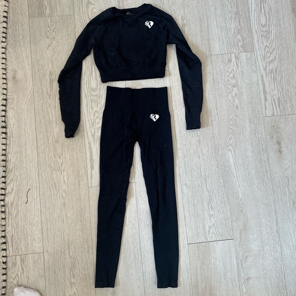 WOMENS BEST workout set - Picture 3 of 15